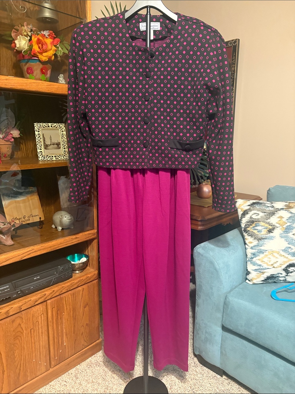 Classic Two-Piece Women's Outfit - Pink & Black